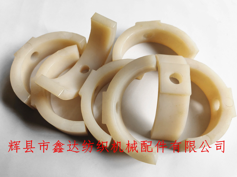 織布機(jī)上下?lián)懿媾浼?/></p><p>織布機(jī)撥叉,尼龍撥叉,上撥叉,下?lián)懿媸抢鲜接兴罂棽紮C(jī)的通用配件，可以相互借用，離合式啟動可以省電，方便擋車工人開機(jī)操作，有效穩(wěn)定織布機(jī)開機(jī)過程中對機(jī)件的沖擊力度，適合初期學(xué)習(xí)織布的工人使用。</p><p><img src=